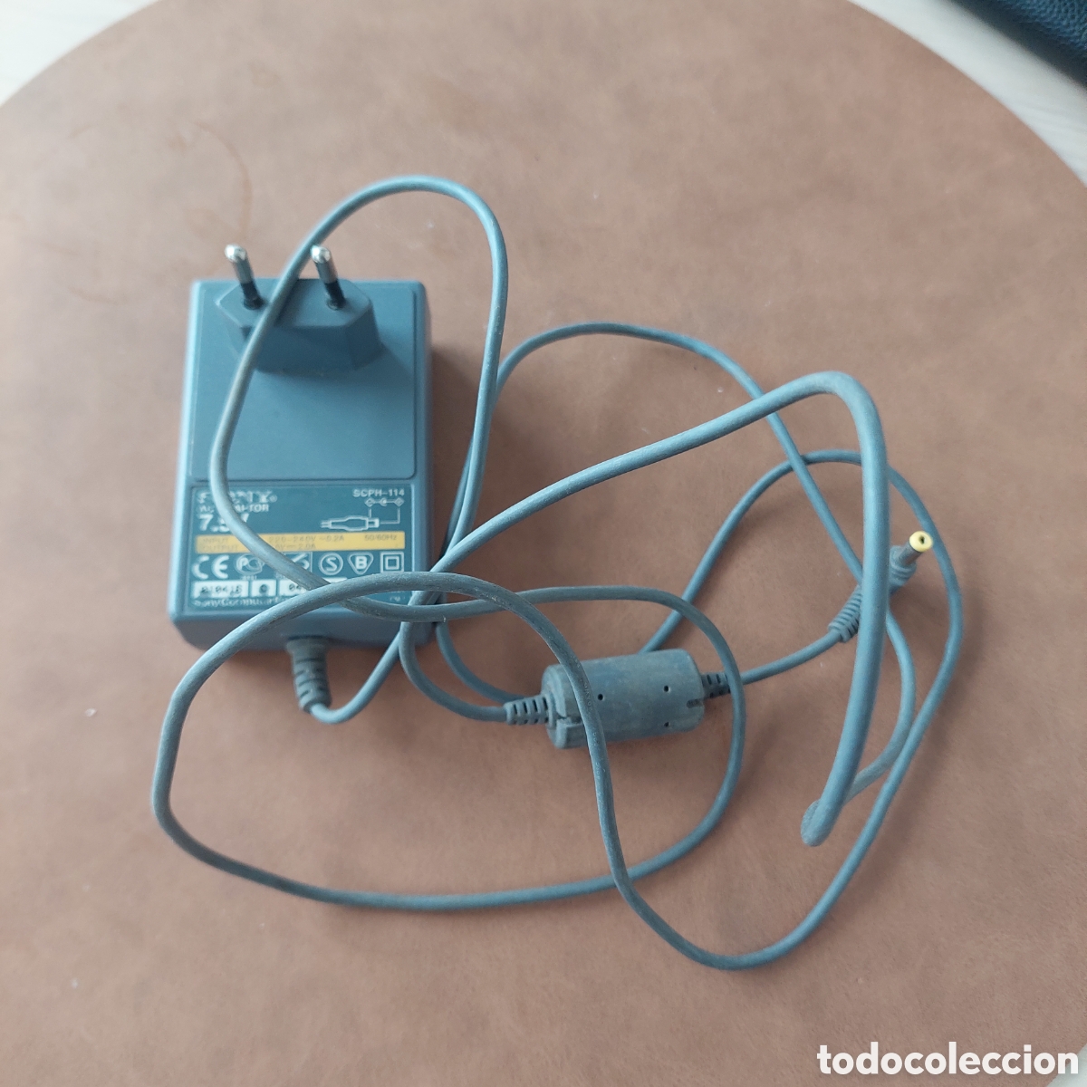 Videojuegos y consolas: Adaptador Sony SCPH -114.