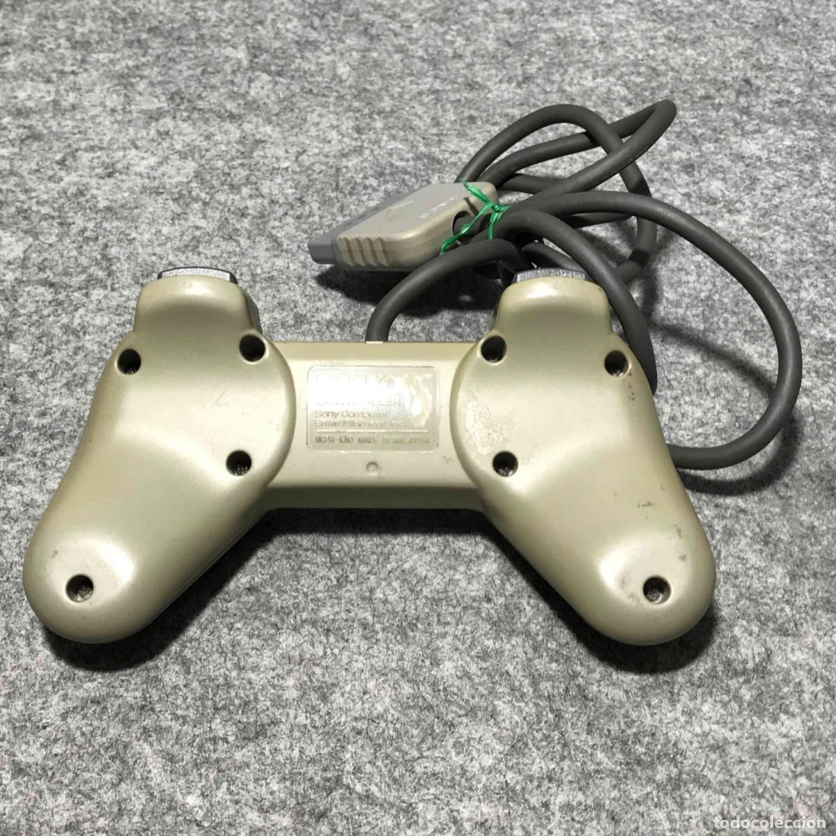 Videojuegos y consolas: CONTROLLER SCPH-1010 GRIS - Foto 2