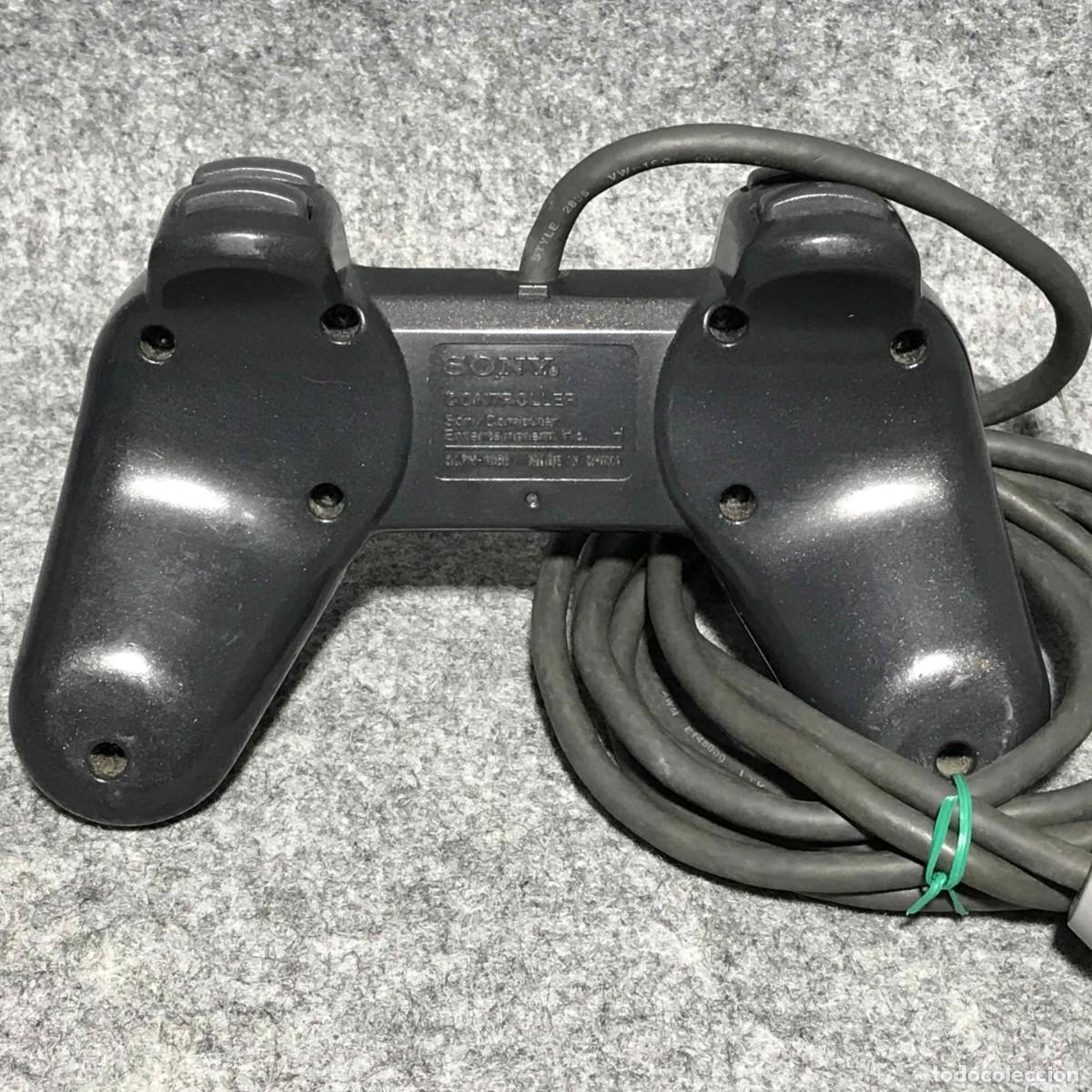 Videojuegos y consolas: CONTROLLER NEGRO SCPH 1080 SONY PLAYSTATION PS1 - Foto 2