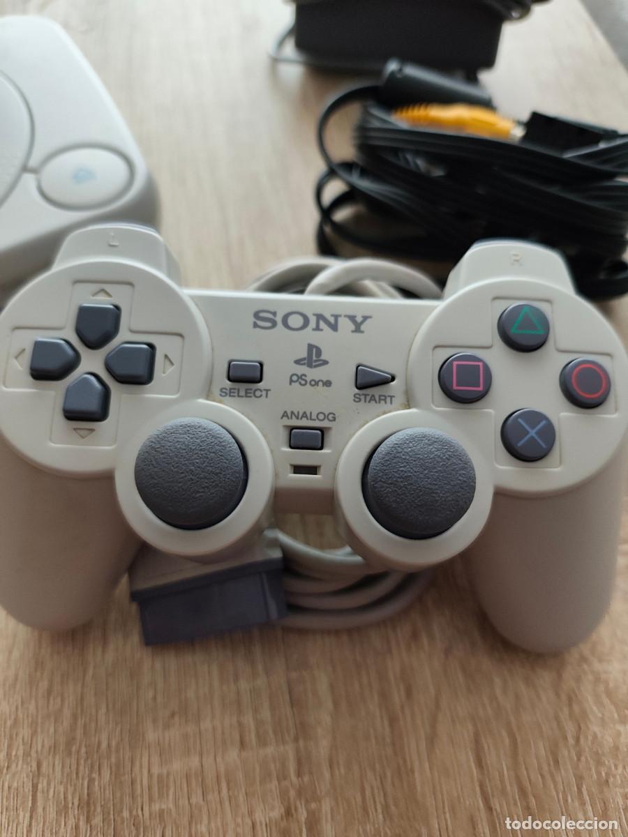 Videojuegos y consolas: Sony PSone + Mando + Cables - Foto 4