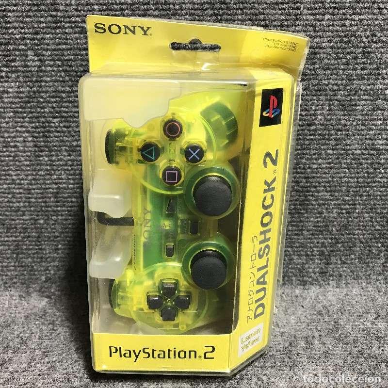 Videojuegos y consolas: DUALSHOCK 2 LEMON YELLOW CON CAJA - Foto 1