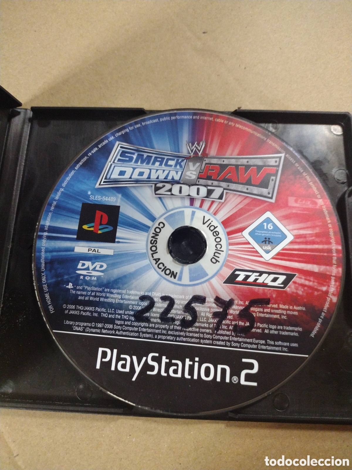 Videojuegos y consolas: Smack Dwon vs Raw 2007. PS2 - Foto 1