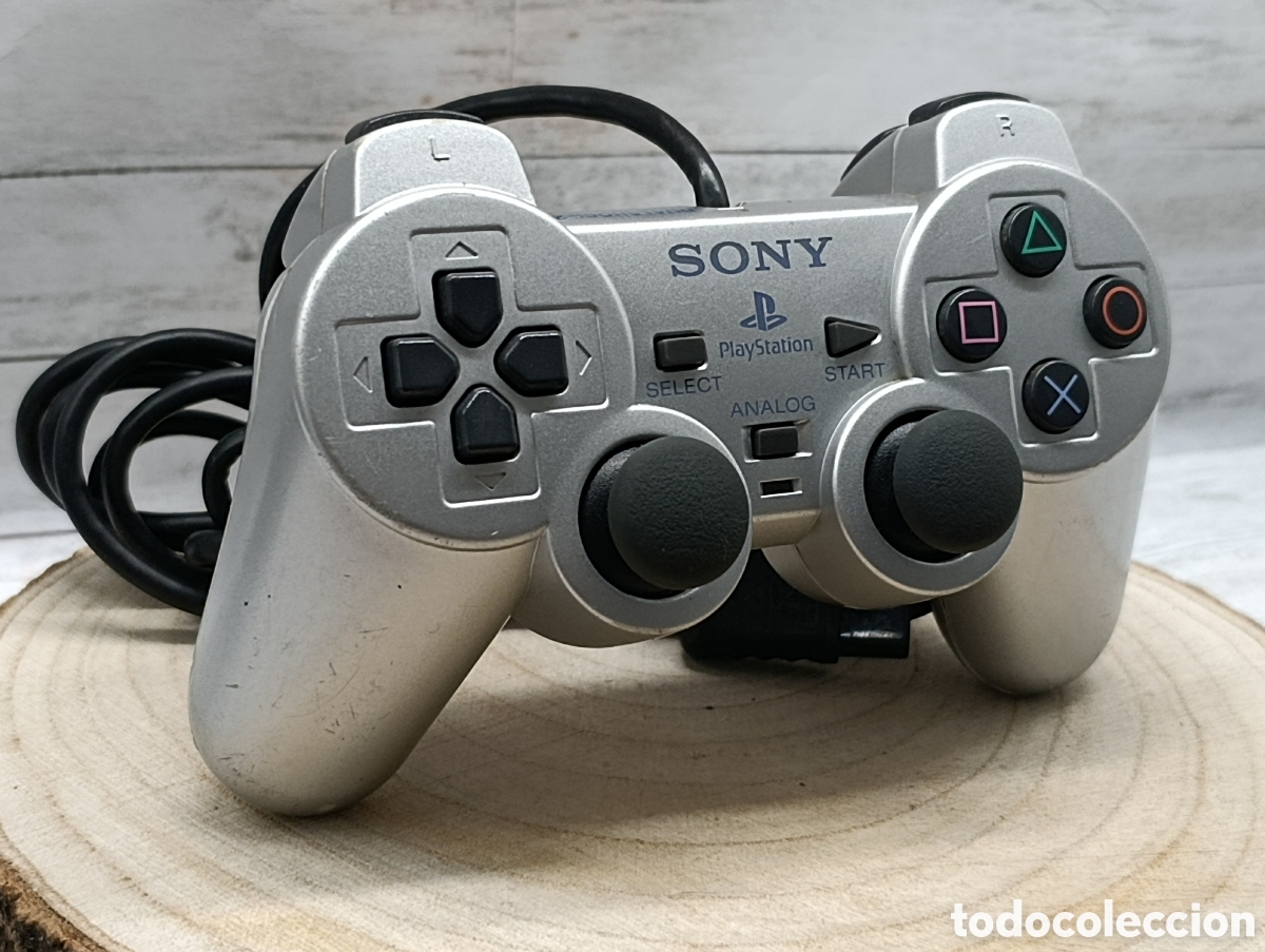 Videojuegos y Consolas: Mando DualShock 2 Original Plata SCPH-10010 A