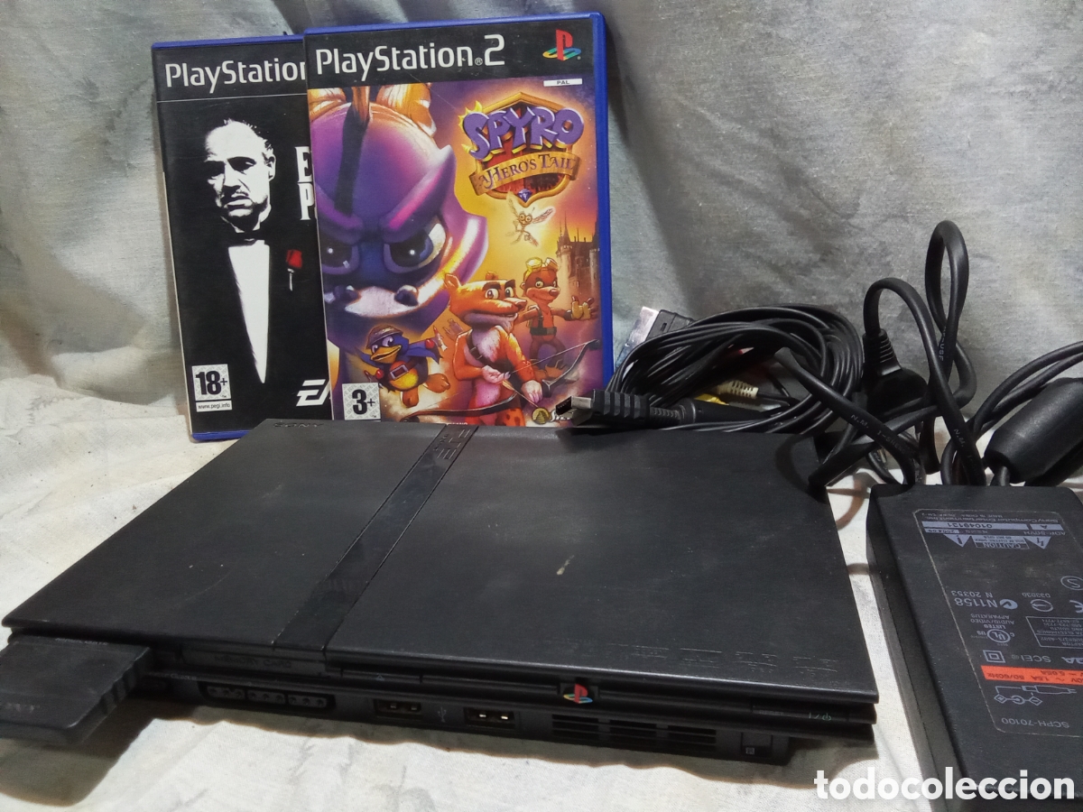 Video Games and Consoles: CONSOLA PS2 CON JUEGOS SPYRO A HERO'S TAIL Y EL PADRINO, SLIM CON MEMORIA