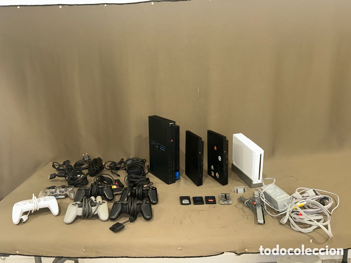 Videojuegos y Consolas: LOTE DE VIDEOCONSOLAS PS2, 2 PS2 SLIM Y NINTENDO WII + 6 MANDOS + ACCESORIOS *VER FOTOS*