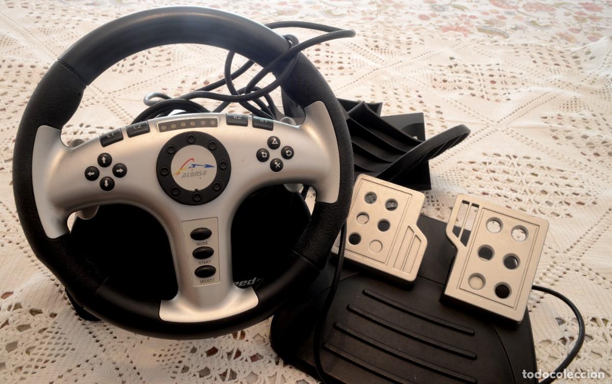 Videojuegos y consolas: Volante Speed Racer edici&oacute;n Fernando Alonso para PlayStation 2 con pedales de acelerador y freno