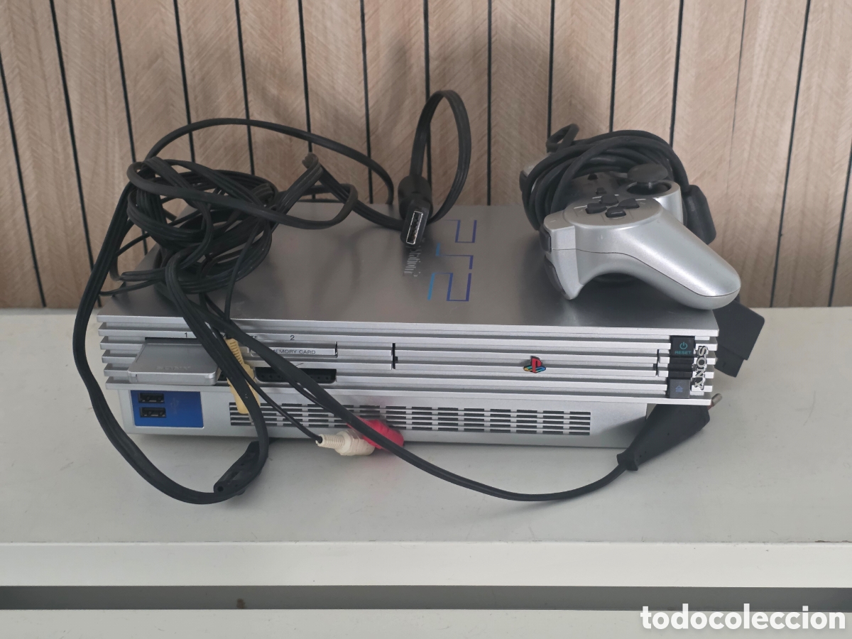 Videojuegos y consolas: Sony PlayStation 2 PS2 FAT SCPH-50004 PAL + mando + cables | Funciona