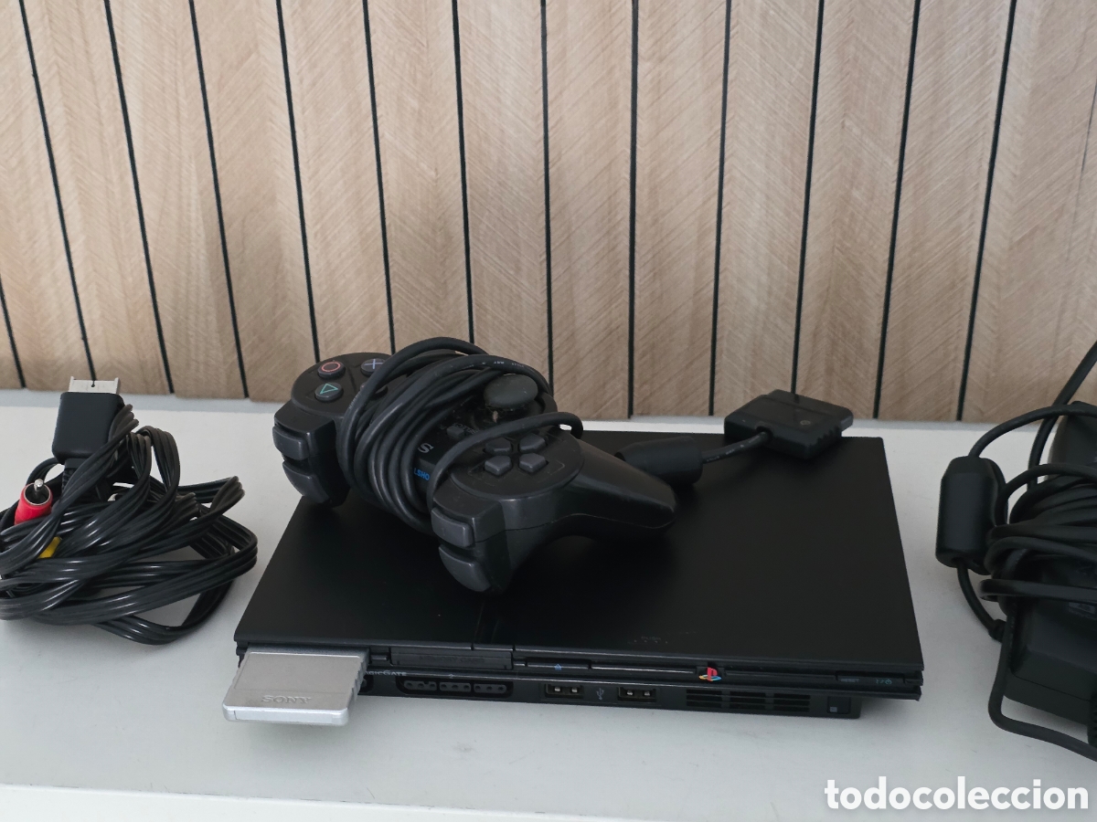 Videojuegos y consolas: PlayStation 2 Slim PS2 SCPH-70004 completa funcionando