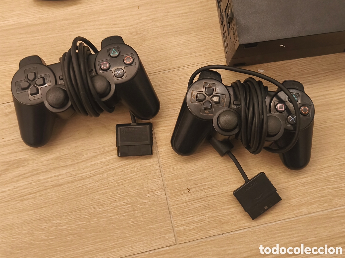 Videojuegos y consolas: Consola PS2 Con caja y complementos - Foto 2