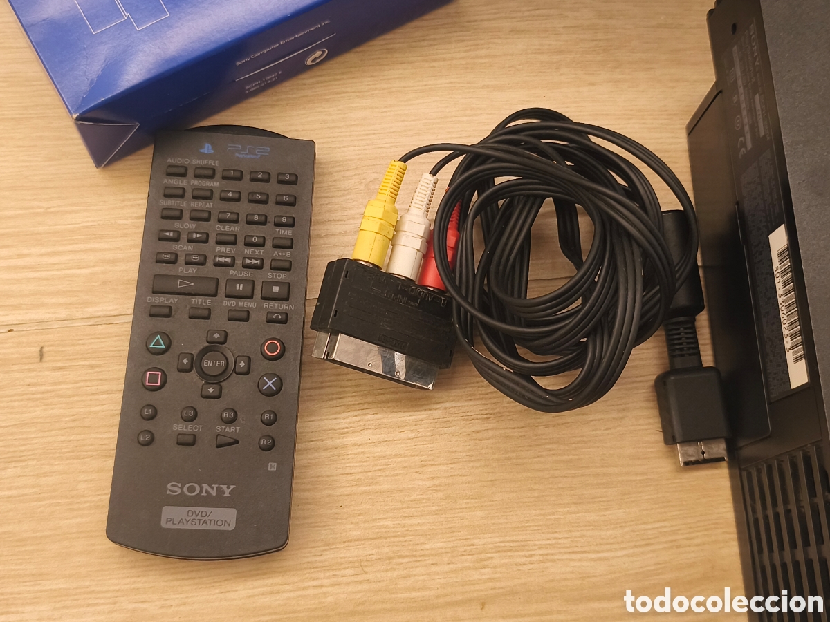 Videojuegos y consolas: Consola PS2 Con caja y complementos - Foto 3