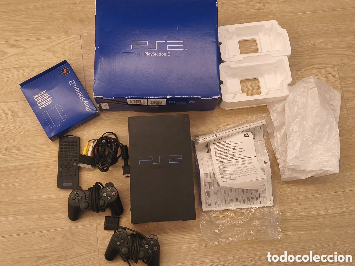 Videojuegos y consolas: Consola PS2 Con caja y complementos - Foto 1