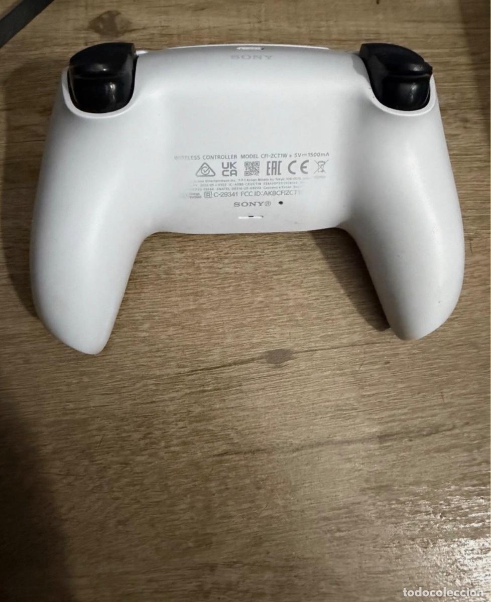 Videojuegos y consolas: PlayStation 5 con mando original - Foto 3