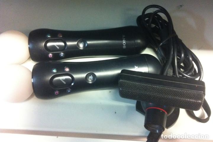 Videojuegos y consolas: CAMARA Y DOS MANDOS MOVE. - Foto 1