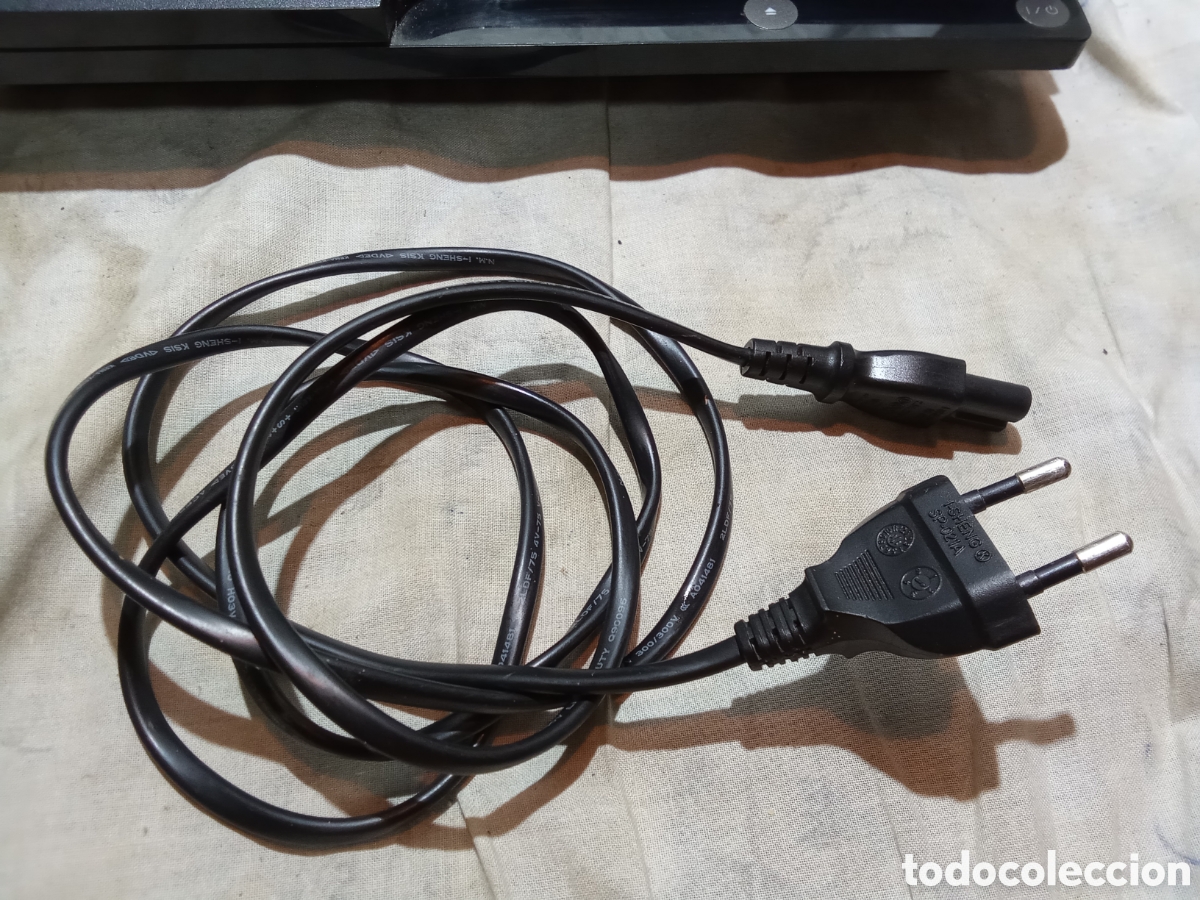 Videojuegos y consolas: PLAY STATION CON DOS MANDOS - Foto 2