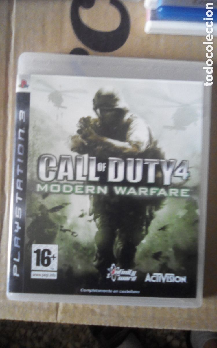 Videojuegos y consolas: Caja vac&iacute;a PS3 del juego Call of Duty 4. Modern Warfare. Con libreto. A&ntilde;o 2007.