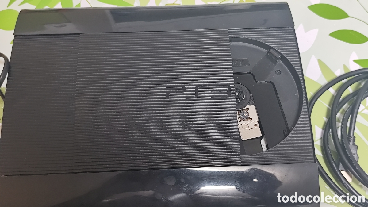 Videojuegos y consolas: Consola PS3 SperSlim - Foto 3