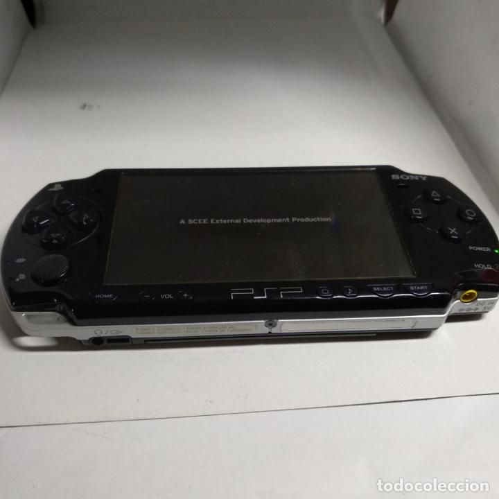 Videojuegos y consolas: Consola Sony PSP - Foto 3