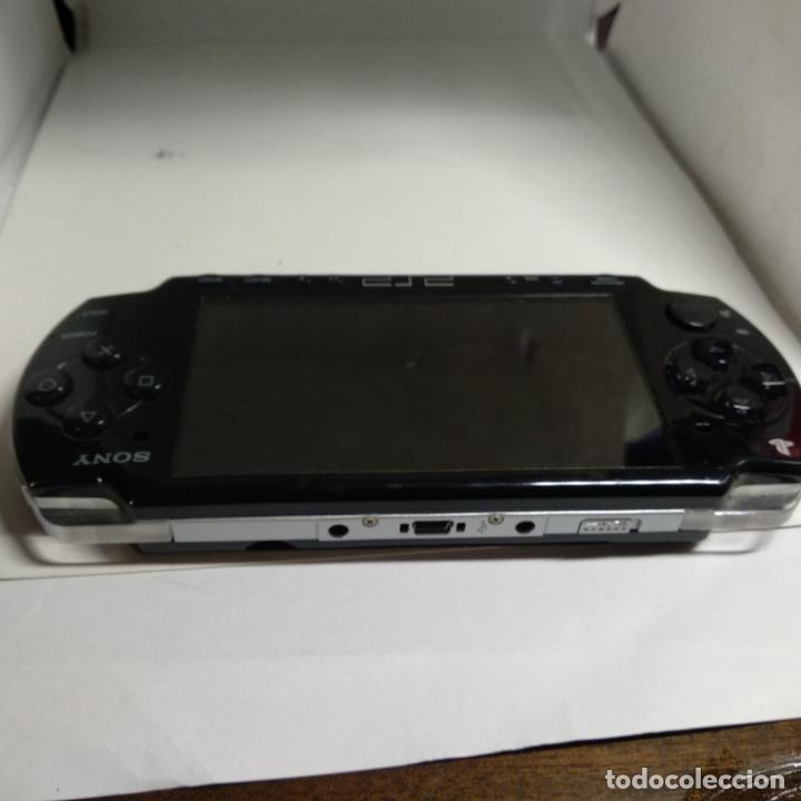 Videojuegos y consolas: Consola Sony PSP - Foto 9