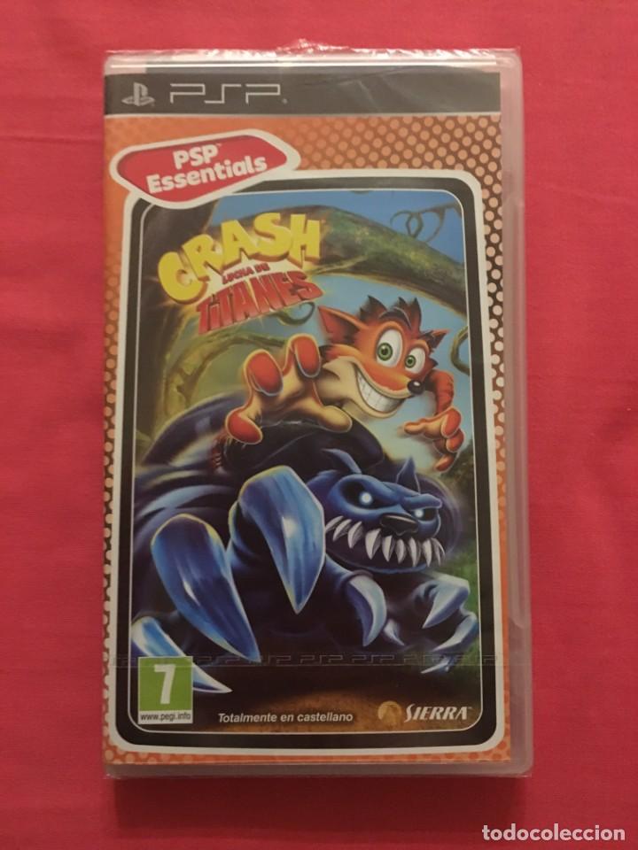 Videojuegos y consolas: Crash: Lucha de Titanes PSP PRECINTADO!!! - Foto 1
