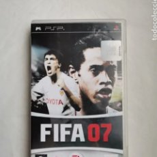 Videojuegos y Consolas: FIFA 07 PSP EA SPORTS CON MANUAL. Lote 341893688