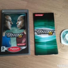 Videojuegos y Consolas: SONY PSP JUEGO PRO EVOLUTION SOCCER 5 COMPLETO