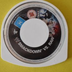 Videojuegos y Consolas: JUEGO PSP. SMACK DOWN VS RAW. 2011. SOLO DISCO