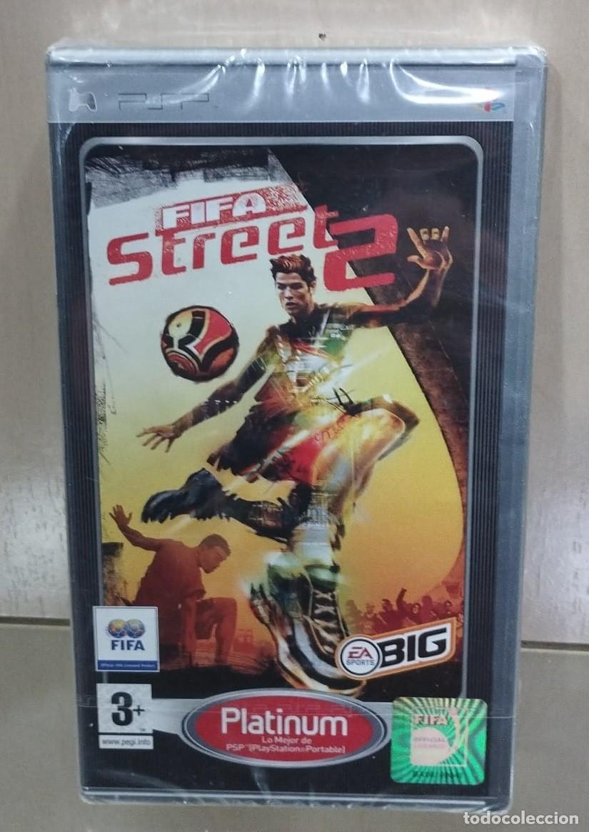 Videojuegos y consolas: FIFA Street 2 Platinum PSP - Foto 1