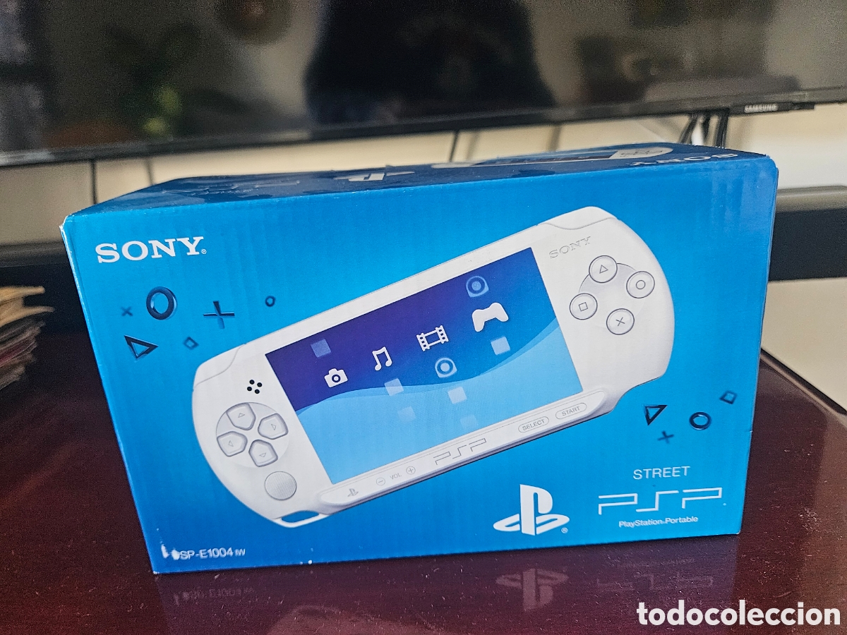 Videojuegos y consolas: Sony PSP Street SP-E1004 nueva - Foto 1