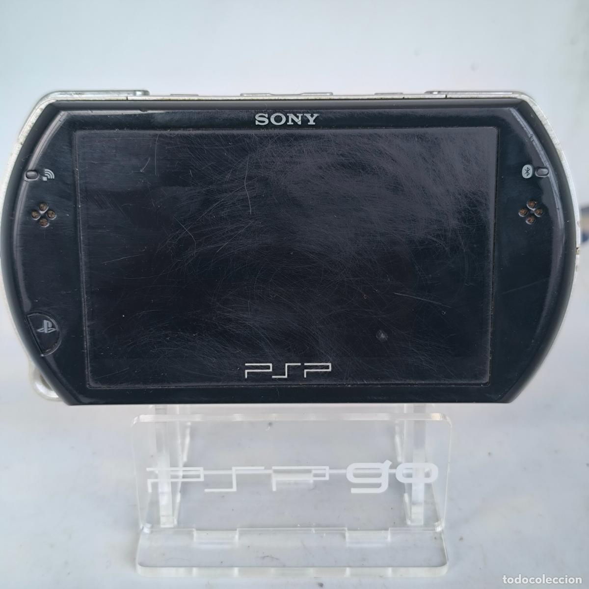Videojuegos y consolas: PSP GO NEGRA MODEL-N1010 funcionando correctamente - Foto 4