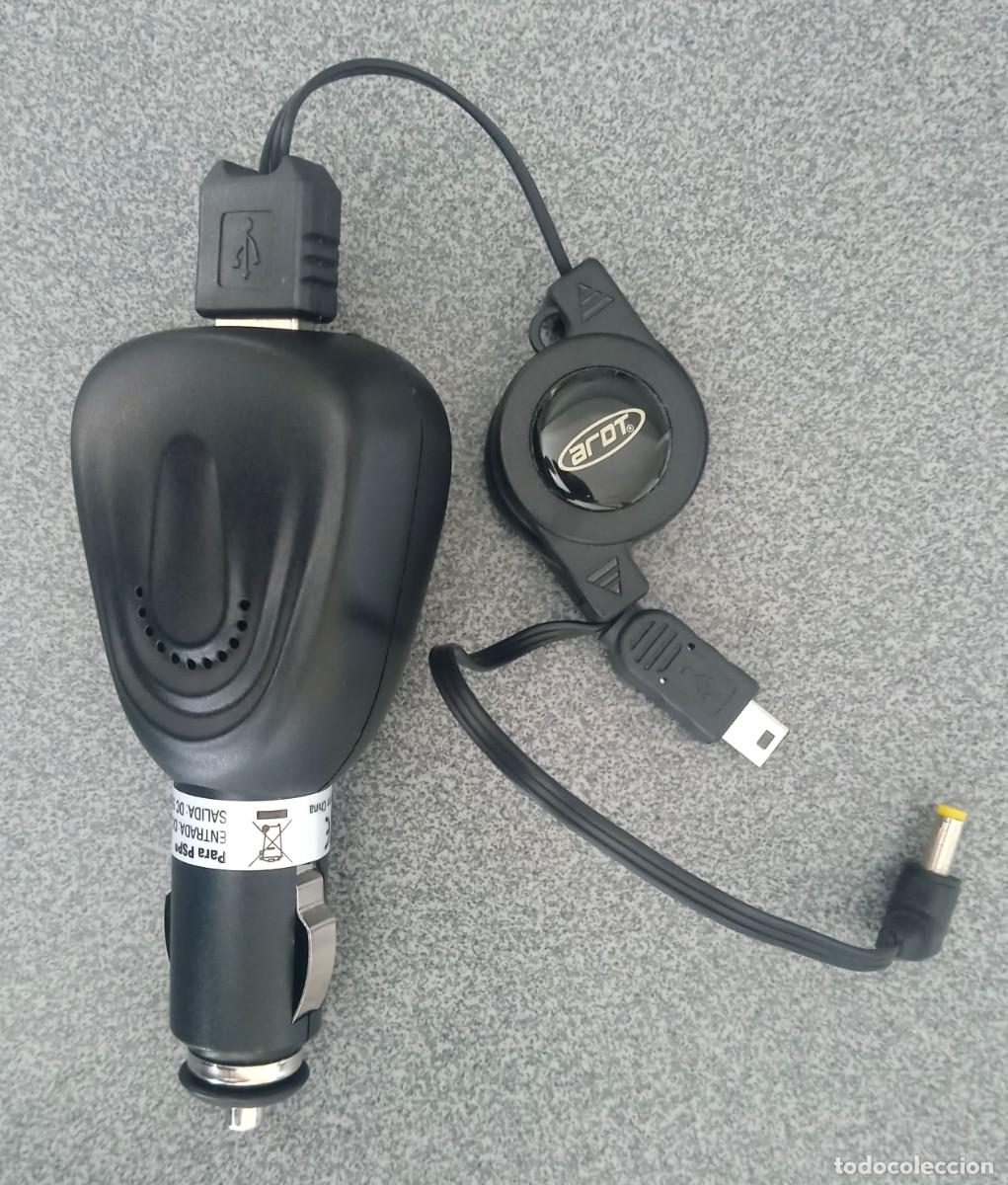 Videojuegos y consolas: Cargador coche para Psp - Foto 1