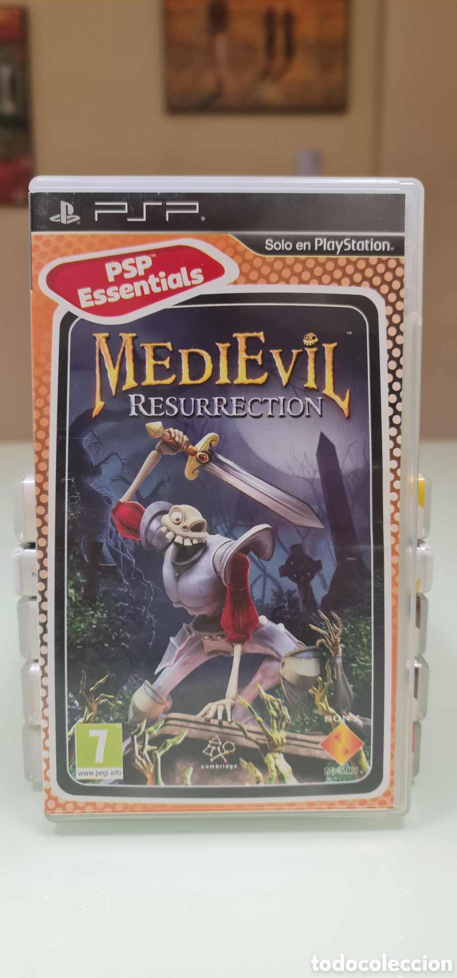 Videojuegos y consolas: Medievil Resurrection PSP PAL Espa&ntilde;a - Foto 1