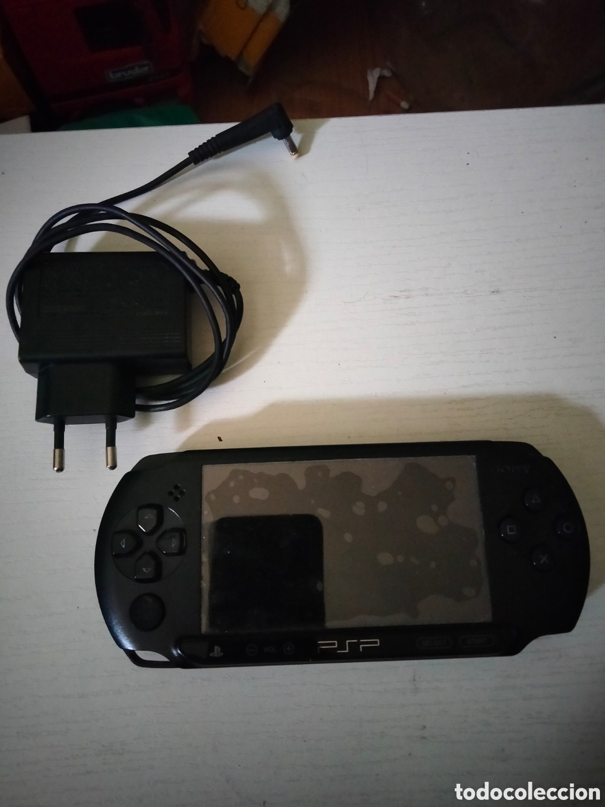 Videojuegos y Consolas: Sony PSP y cargador original
