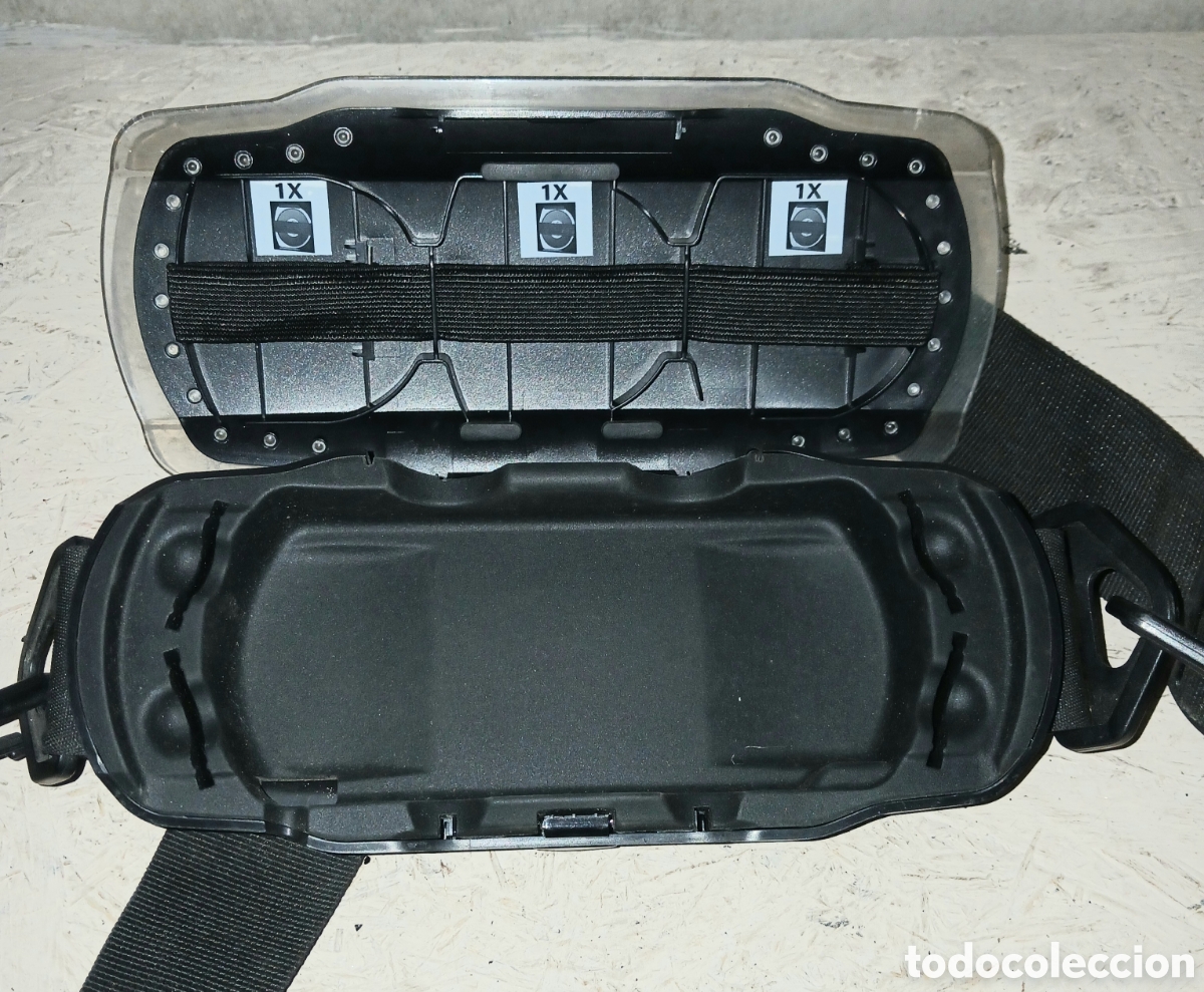 Videojuegos y consolas: Funda rigida estuche protector Logitech para consola Sony PSP - Foto 2