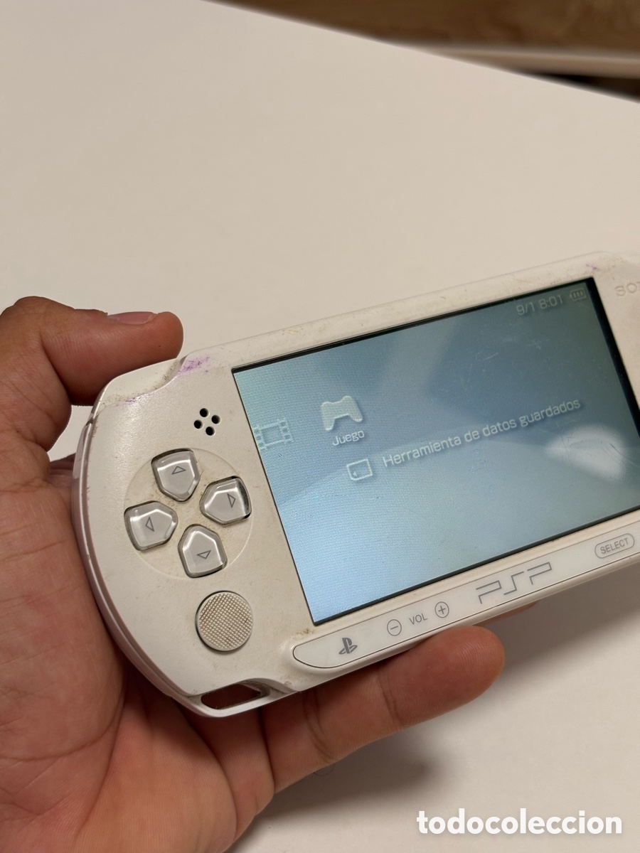 Videojuegos y consolas: PSP Modelo E1004 Blanca