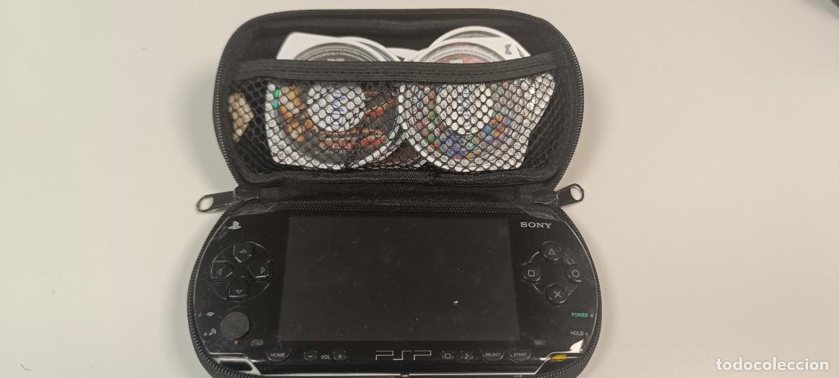 Videojuegos y consolas: ANTIGUA PSP, CON LOTE DE JUEGOS, NO SE SI FUNCIONA, BUENA PINTA, SIN CARGADOR