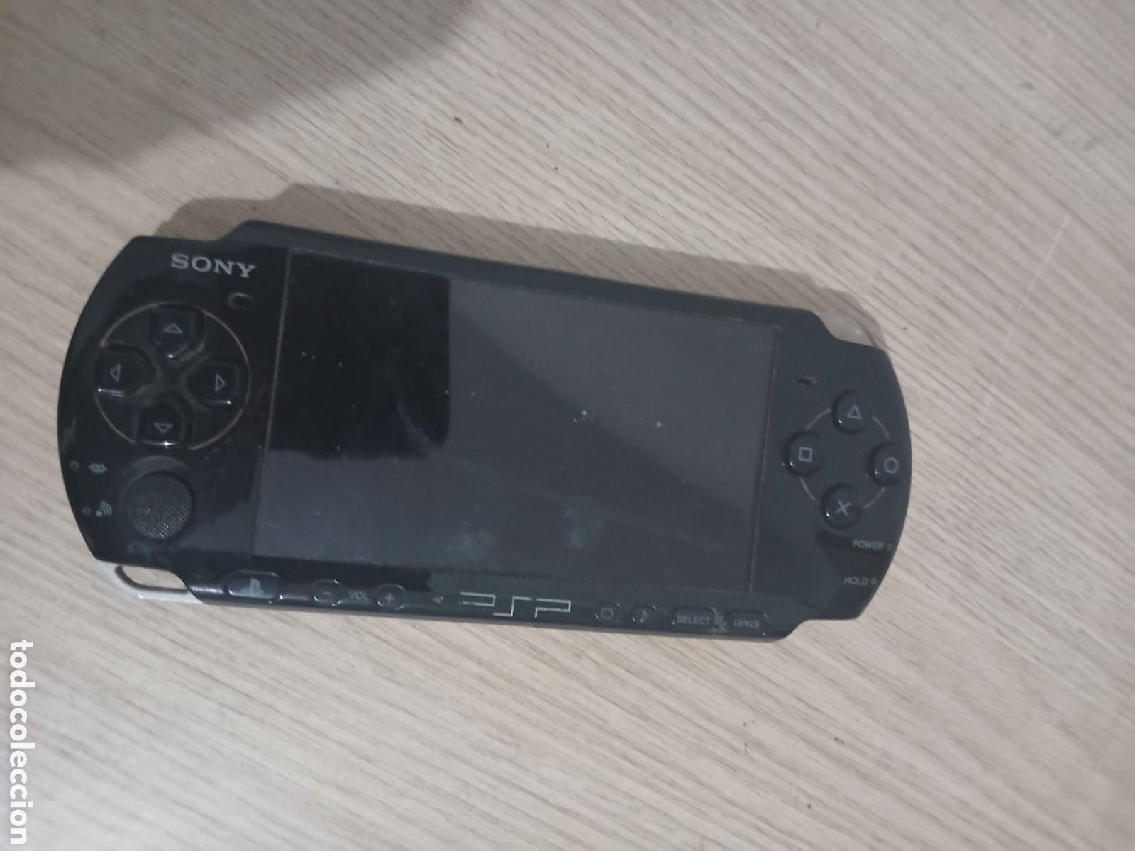 Videojuegos y consolas: PSP FUNCIONA LE FALTA LA BATER&Iacute;A Y LA TAPA DE BATER&Iacute;A,,VER FOTOS