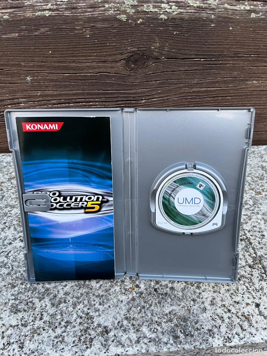 Videojuegos y consolas: PSP, juegos. Dos cajas - Foto 2