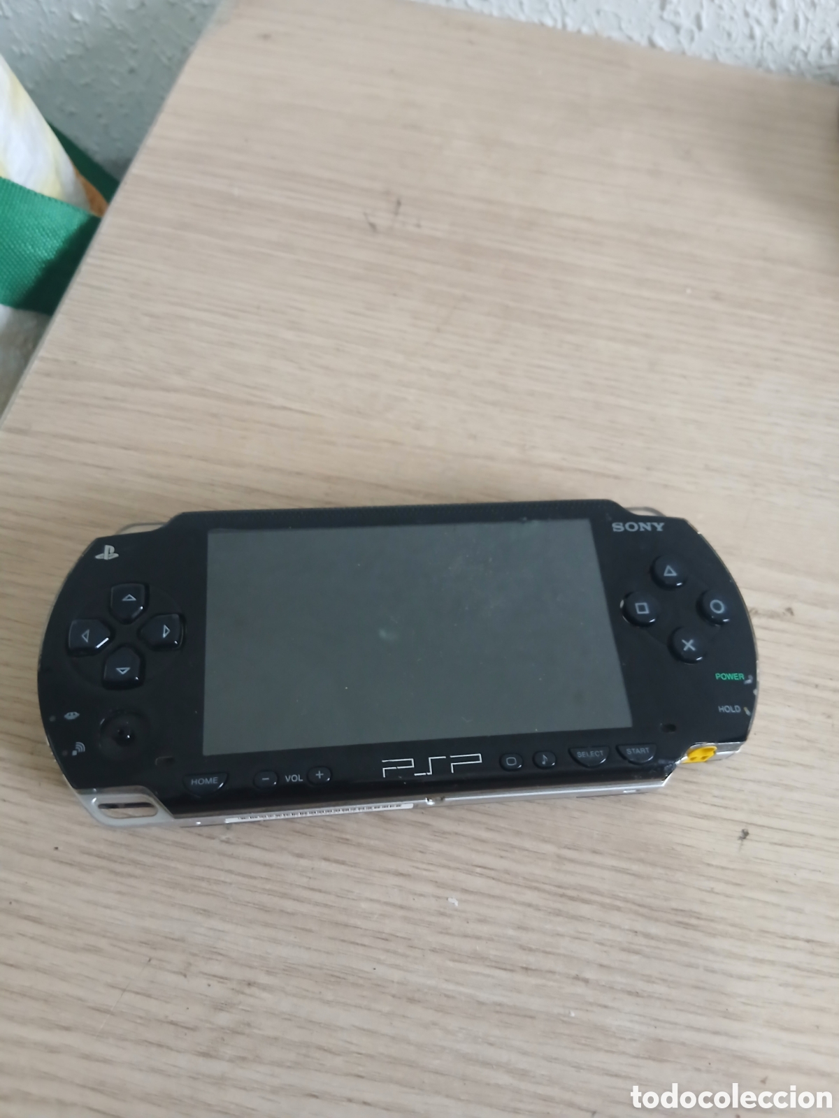 Videospiele und Konsolen: PSP FUNCIONA LE FALTA LA BATER&Iacute;A Y LA TAPA,,VER FOTOS