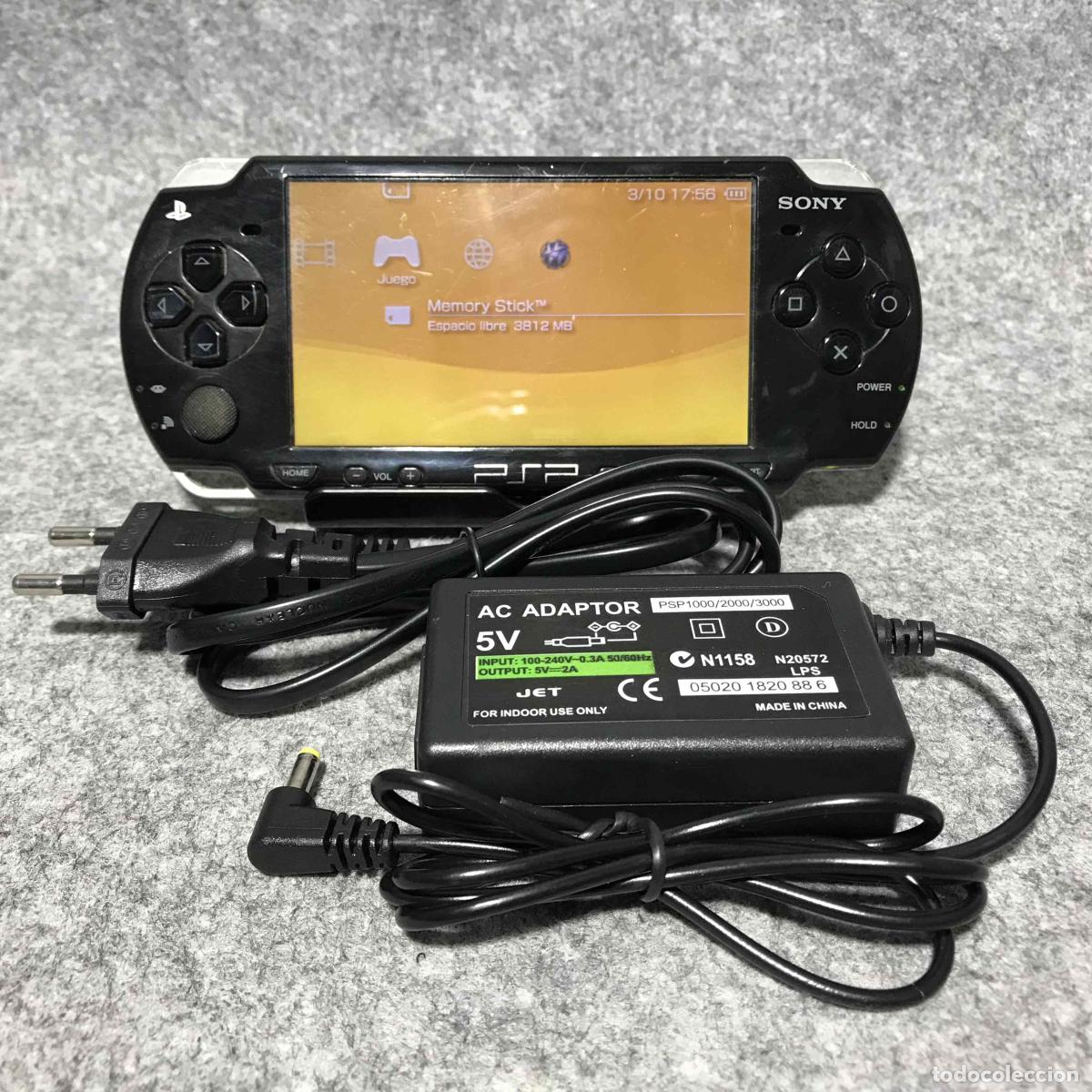 Videojuegos y consolas: CONSOLA SONY PSP 2004+4GB+AC - Foto 1