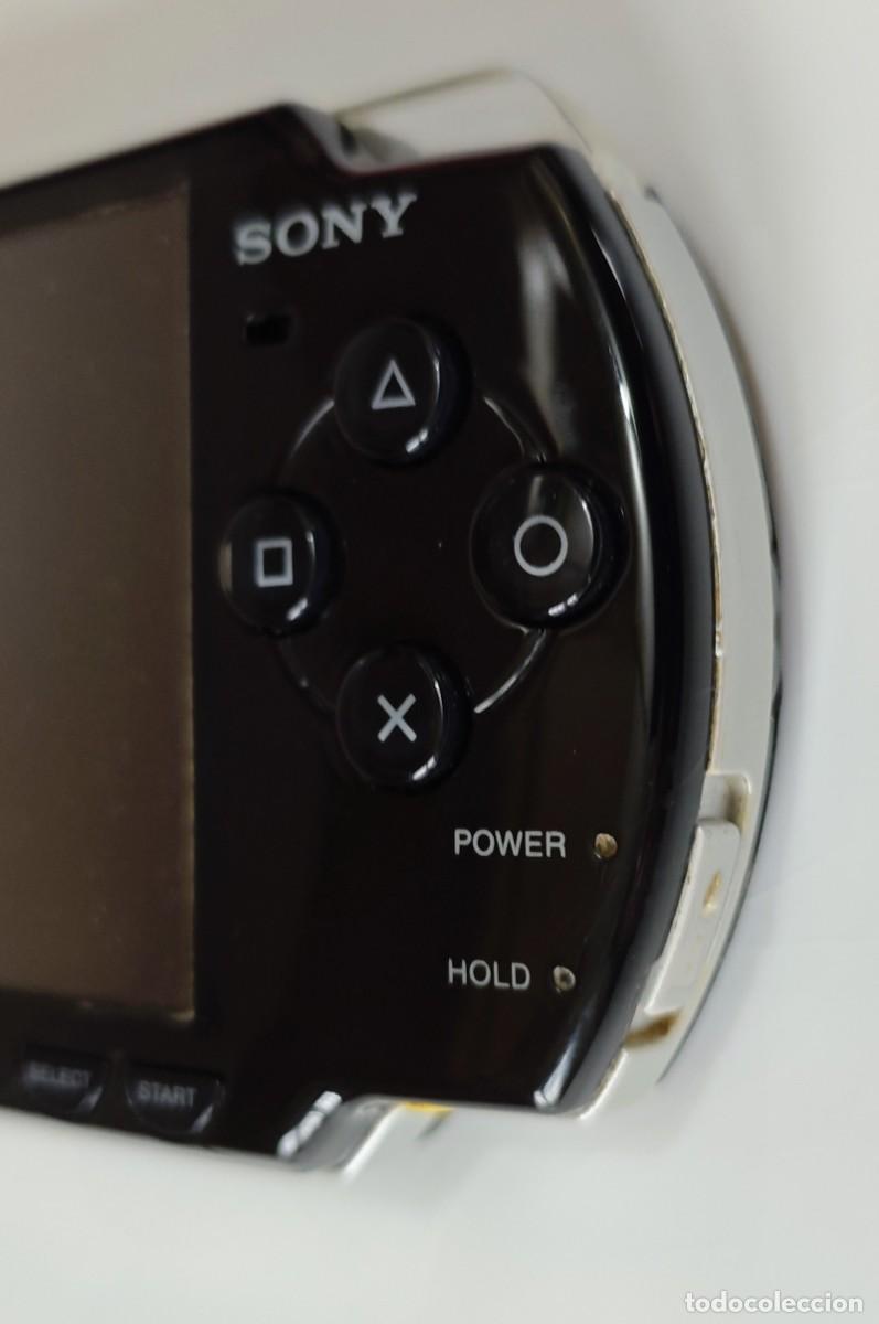 Videojuegos y consolas: Sony PSP 2004 Slim Negra - Foto 2