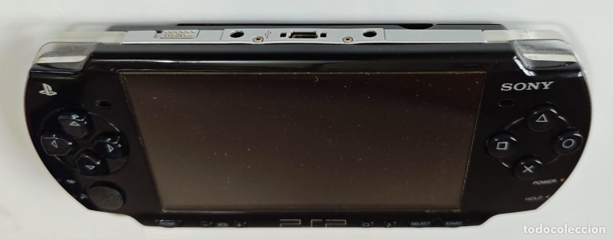 Videojuegos y consolas: Sony PSP 2004 Slim Negra - Foto 3