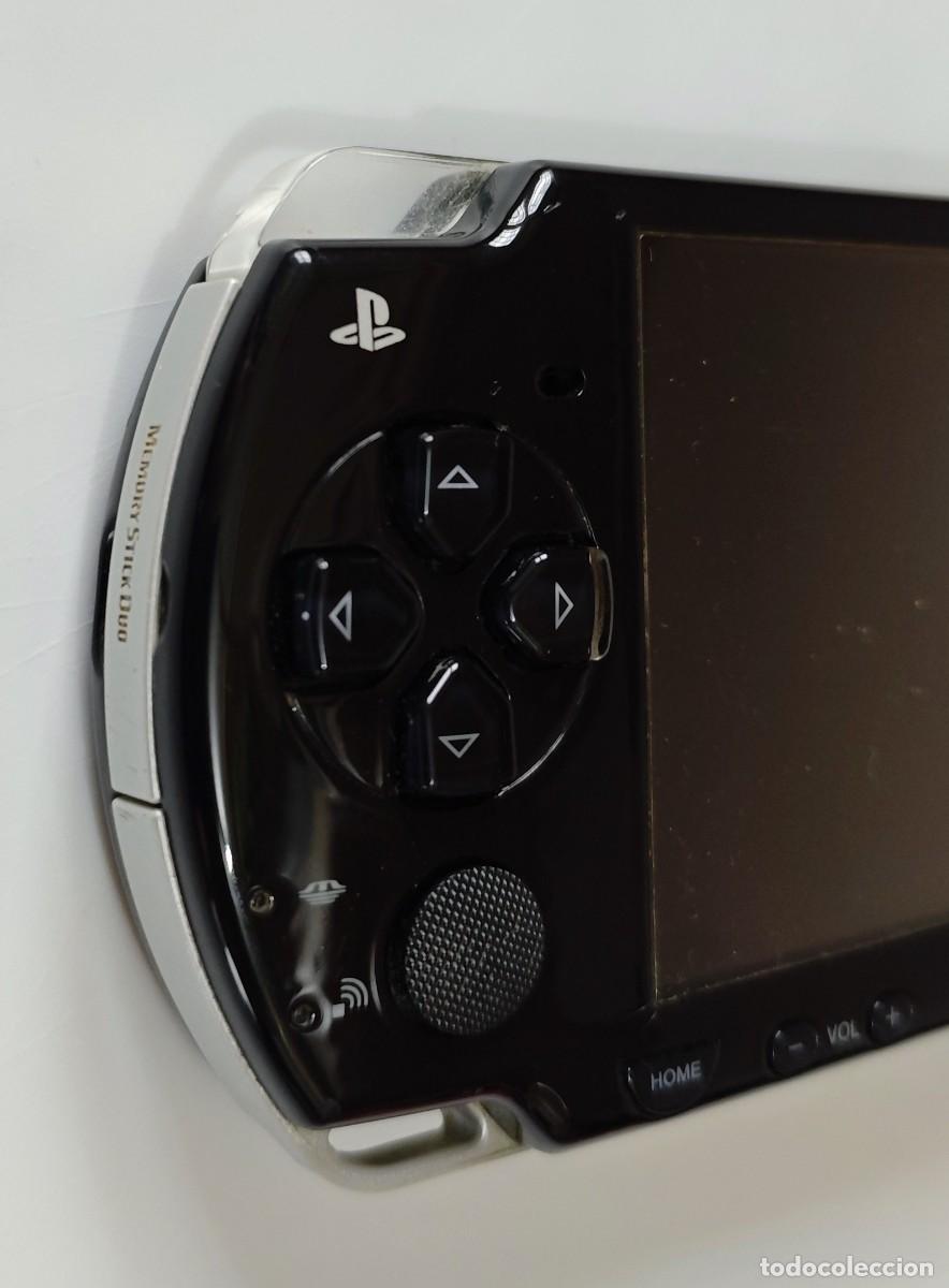 Videojuegos y consolas: Sony PSP 2004 Slim Negra - Foto 4