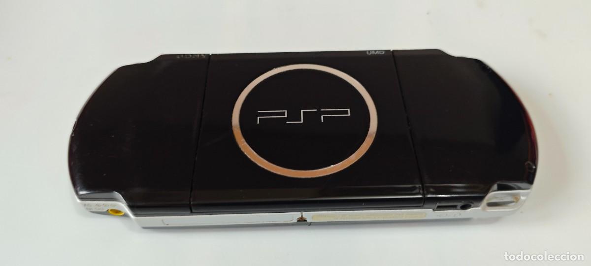 Videojuegos y consolas: Sony PSP 3004 Slim Negra - Foto 4