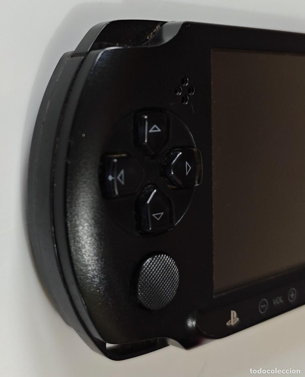 Videojuegos y consolas: Sony PSP E1004 Street Negra - Foto 4