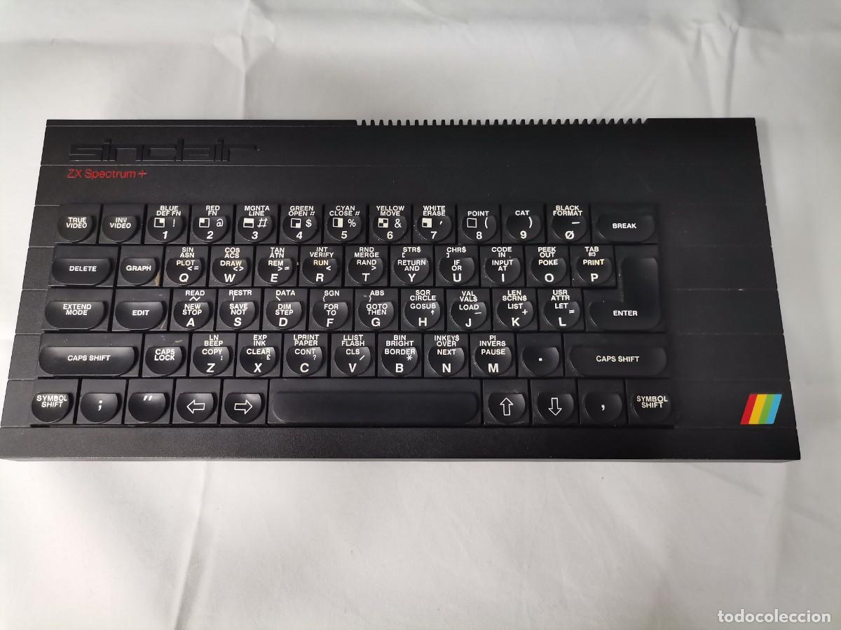 Videojuegos y consolas: Consola Spectrum Sinclair completa + 2 joysticks + manual - Foto 1