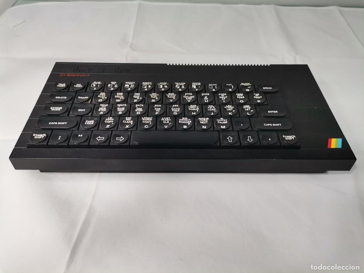 Videojuegos y consolas: Consola Spectrum Sinclair completa + 2 joysticks + manual - Foto 2