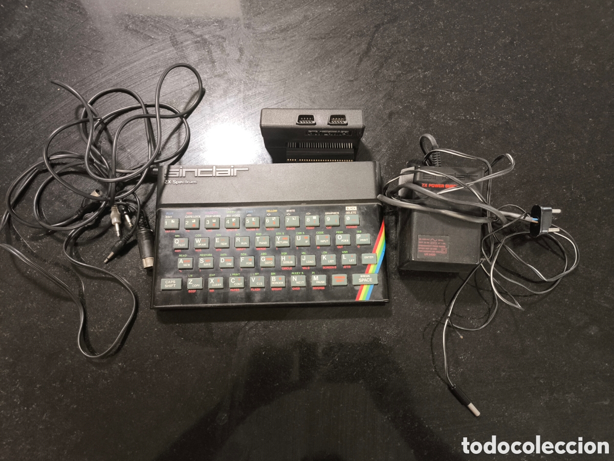 Videojuegos y consolas: Spectrum 48k con sus cables y Horizons Software Starter Pack - Foto 1