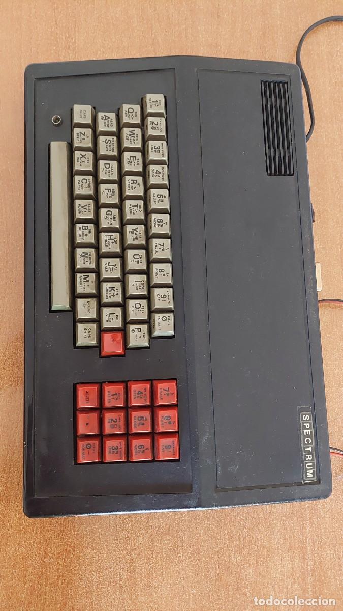 Videojuegos y consolas: Antiguo ordenador computadora spectrum tipo sinclar ZX81