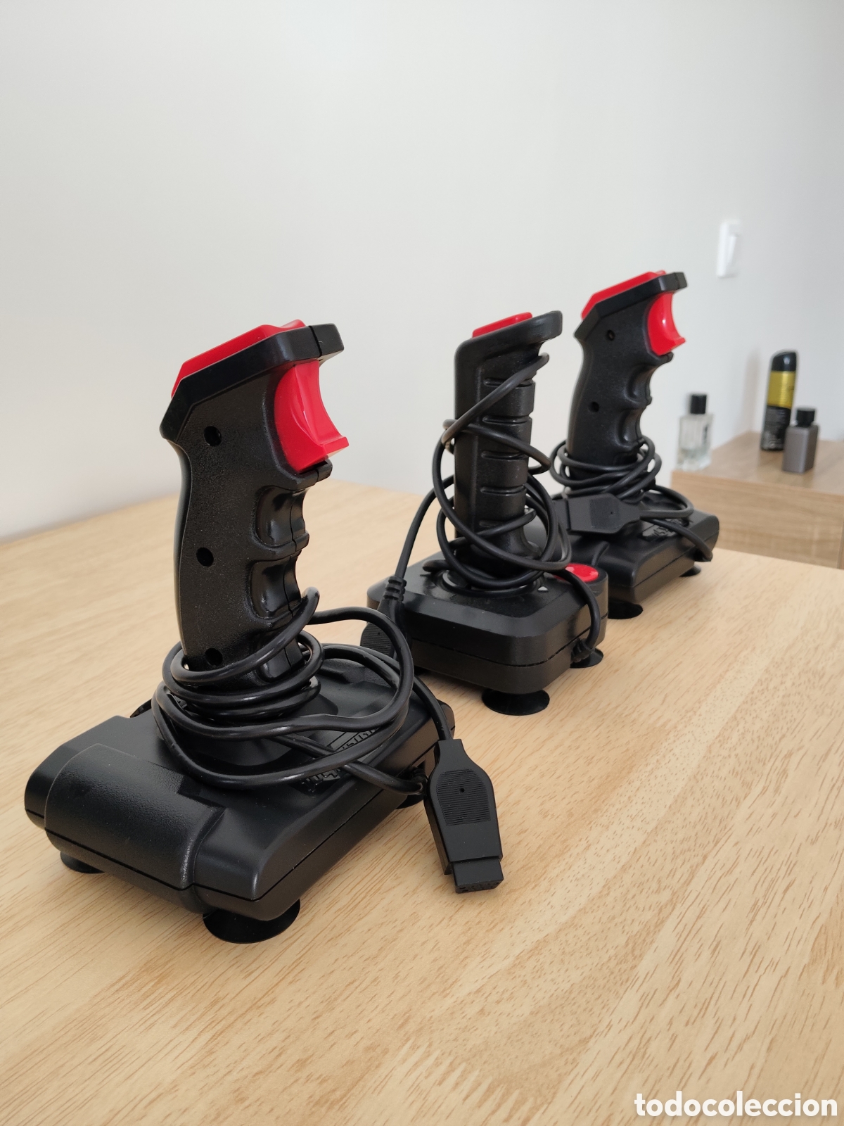 Videojuegos y consolas: Lote 3 Joysticks Retro DB9 Spectrum + Cable&nbsp; - Foto 2