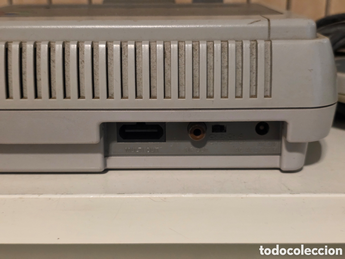 Videojuegos y consolas: super nintendo snes pal con 2 mandos y cables funcionando - Foto 4